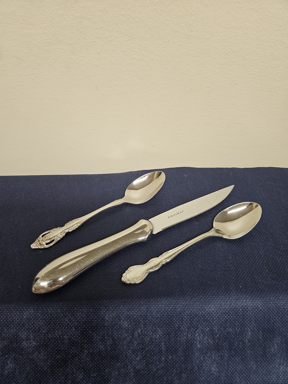 Oneida Stainless Steel Steak Knife and Spoons Dover & Michelangelo Patterns